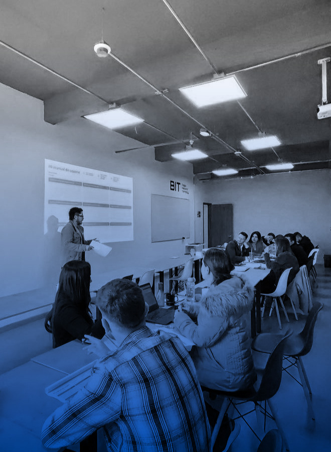 img-blue-conferencias-slider-ian-santillana
